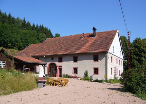 Haus mit Petanqueplatz